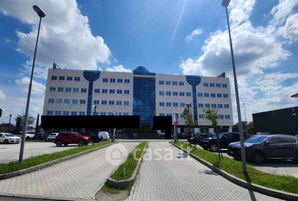 Ufficio in commerciale in 
