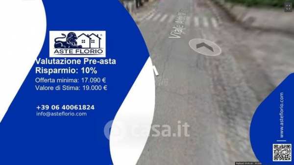 Box/posto auto in residenziale in Viale Aldo Moro