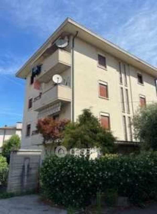 Appartamento in residenziale in Via Olmo