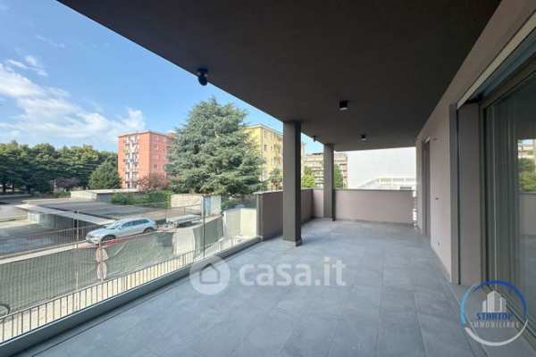 Appartamento in residenziale in Via Benvenuto Cellini 2