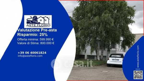 Capannone in commerciale in Via del Tornitore 18