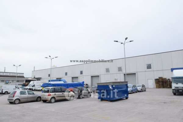 Box/posto auto in residenziale in Viale delle Industrie