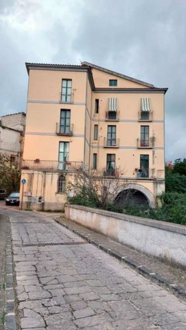 Appartamento in residenziale in Via Barbacani