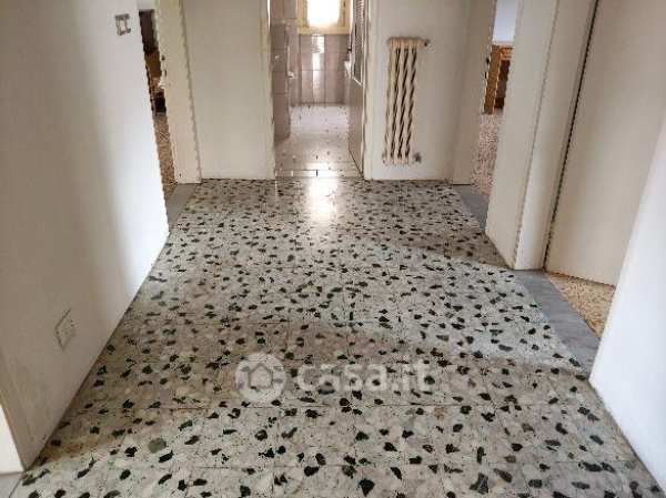 Casa bi/trifamiliare in residenziale in Via Isonzo