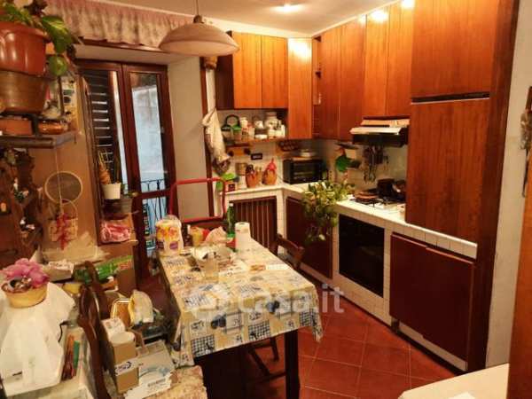 Appartamento in residenziale in Via Cesare Battisti 6