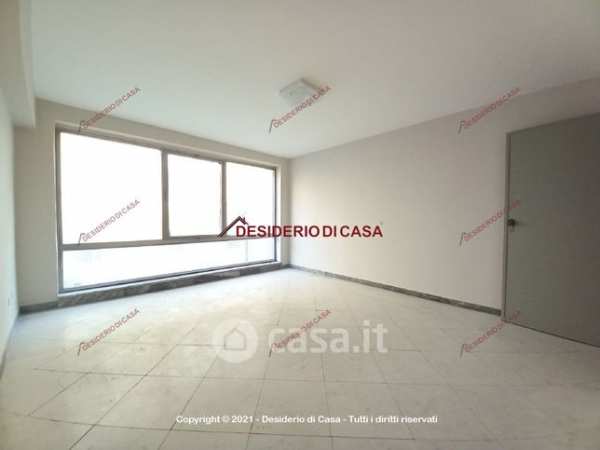 Ufficio in commerciale in Via Principe di Belmonte 86