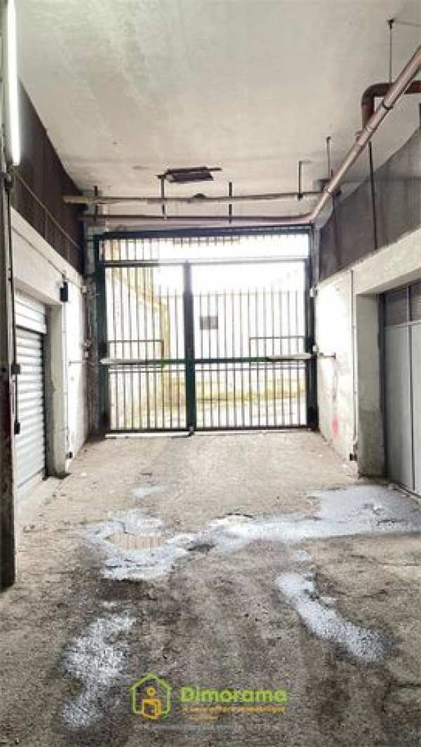Box/posto auto in residenziale in Via Giuseppe Cosenza
