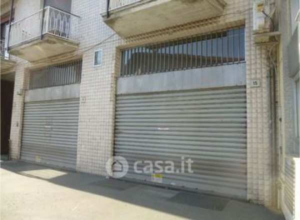 Box/posto auto in residenziale in Via Donato Somma 42