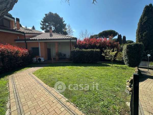 Villa in residenziale in Via Frascati Colonna 29