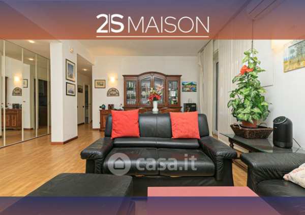 Appartamento in residenziale in Viale Carlo Canepa 12