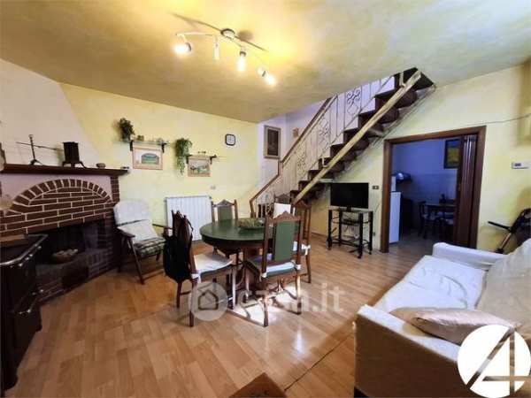 Casa indipendente in residenziale in Via della Chiesa