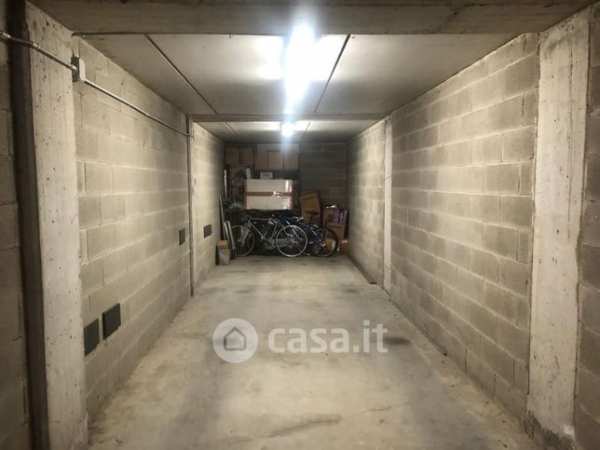 Box/posto auto in residenziale in Via Vittorio Alfieri