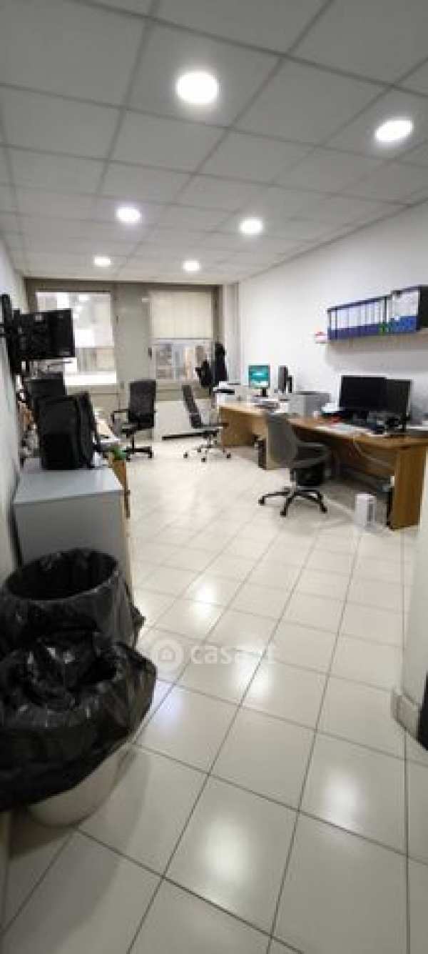 Ufficio in commerciale in Via Giovanni Porzio