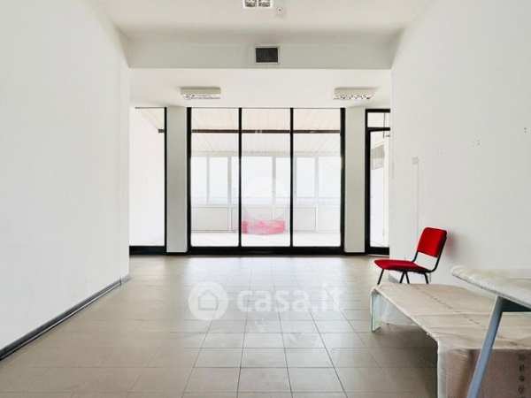 Ufficio in commerciale in Strada di Lanzo 227