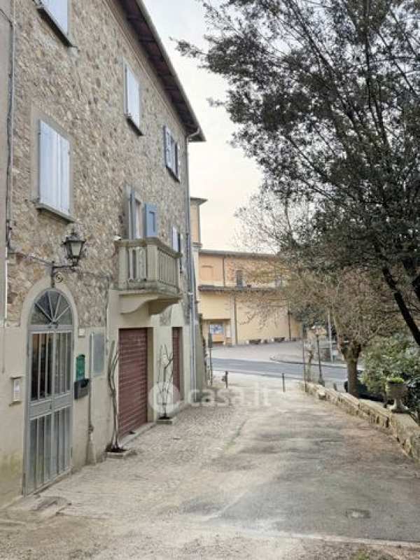 Casa indipendente in residenziale in Via Nazionale