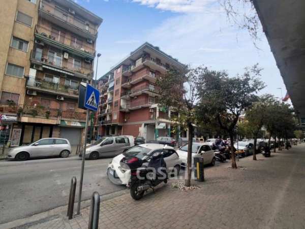 Attivitã /licenza (con o senza mura) in commerciale in 