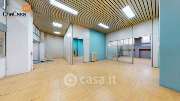 Ufficio in commerciale in Via Antonio Sacchini 20