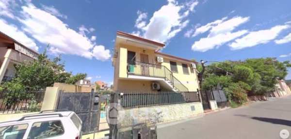 Casa indipendente in residenziale in Via della Vittoria 40