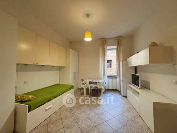 Appartamento in residenziale in Via Falconi 11