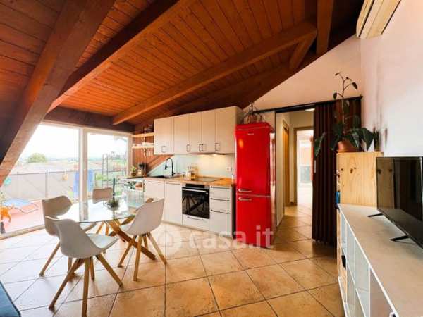 Appartamento in residenziale in Via Padana Inferiore 27