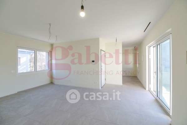 Appartamento in residenziale in Via Gianluca Padulli 63