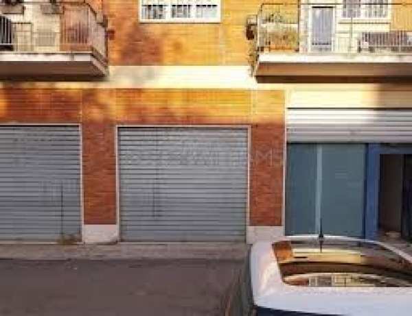 Ufficio in commerciale in Via Nolfi 35