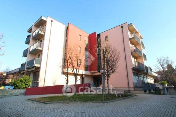 Appartamento in residenziale in Via Emilia Romagna 11