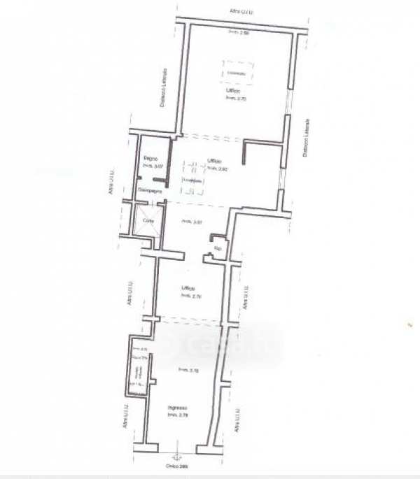 Ufficio in commerciale in 