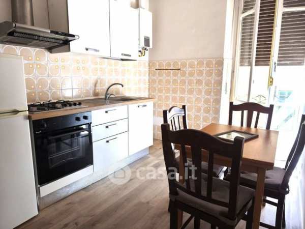 Appartamento in residenziale in Via Stellone 11