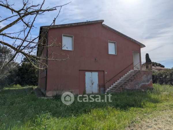 Rustico/casale in residenziale in Strada Provinciale Talamone
