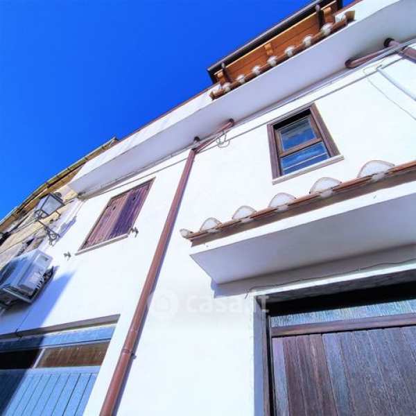 Appartamento in residenziale in Via Maestra