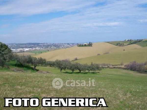 Terreno agricolo in commerciale in Via Sant'Alessandro
