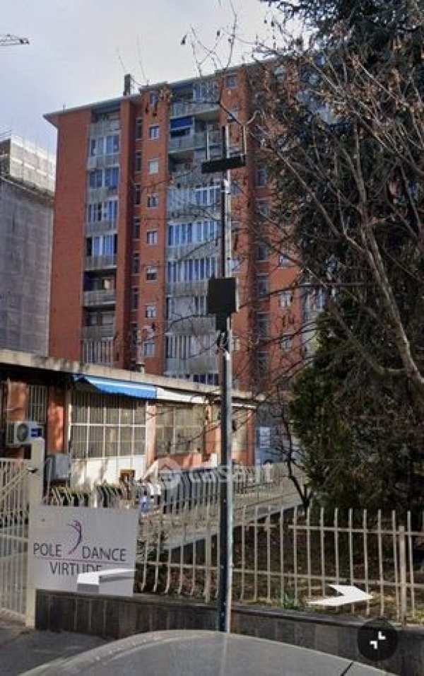 Capannone in commerciale in Via Giovanni Servais 93