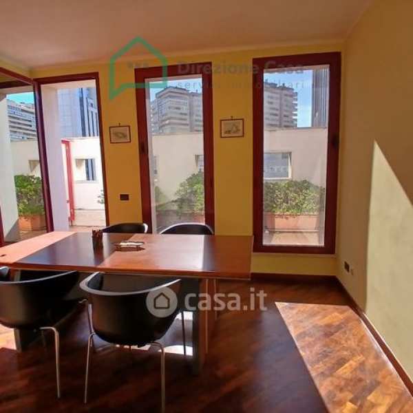 Ufficio in commerciale in F13