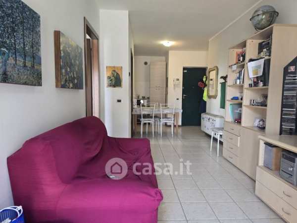 Appartamento in residenziale in Viale Astichello