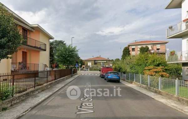Appartamento in residenziale in Via Sanvitale Gilberto