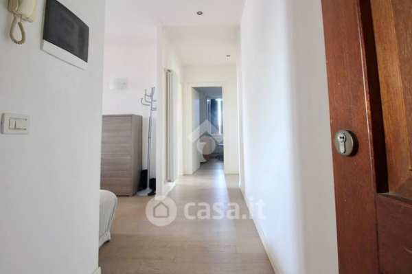 Appartamento in residenziale in Via Melegnano 7