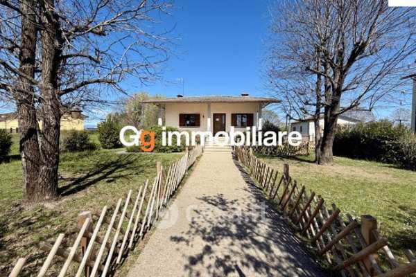 Casa indipendente in residenziale in Borgata Vicenza 33