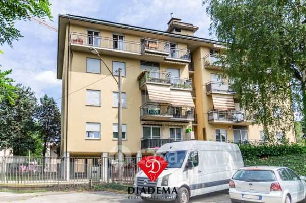 Appartamento in residenziale in Via A. Volta 33
