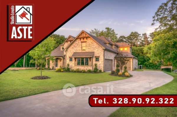 Appartamento in residenziale in Via A. Poli 14