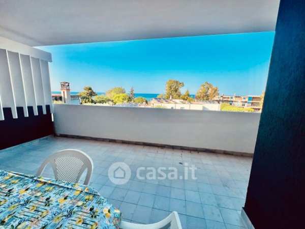Appartamento in residenziale in Via Napoli 1