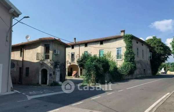 Casa bi/trifamiliare in residenziale in Via Belvedere