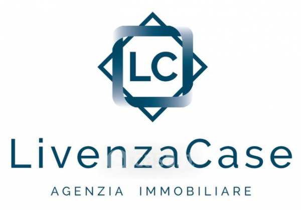 Ufficio in commerciale in 