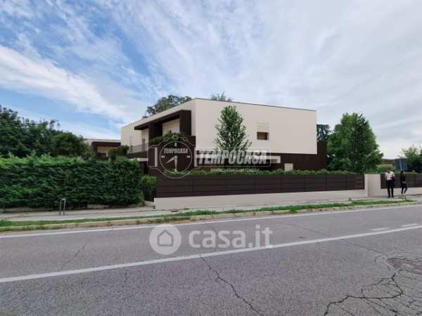 Appartamento in residenziale in Via Sandro Pertini