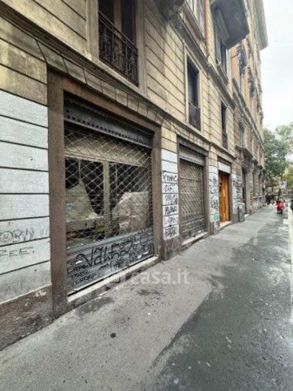 Negozio/locale commerciale in commerciale in Via Alessandro Tadino 4