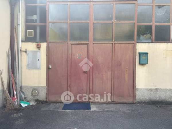 Capannone in commerciale in Via Pistoiese 89