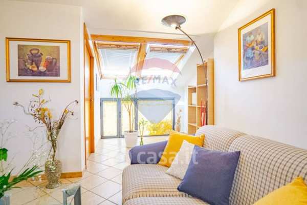 Appartamento in residenziale in Via Santi Elena e Costantino 89