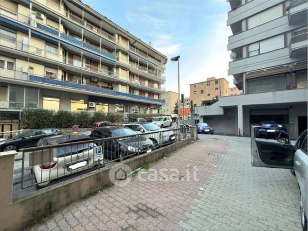 Box/posto auto in residenziale in Via Timavo