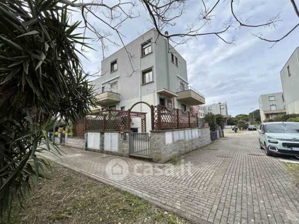 Appartamento in residenziale in Via Toscana 52
