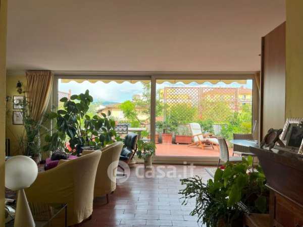 Appartamento in residenziale in Via Enrico Magnani 3